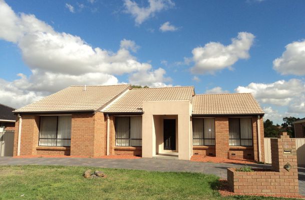 10 Smeaton Court, Craigieburn
