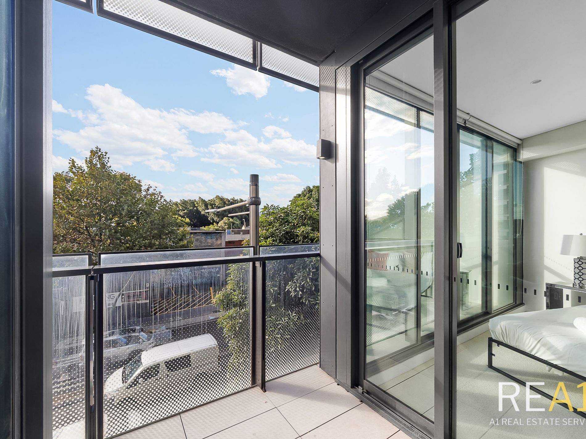 222 / 303 Botany Road, Zetland