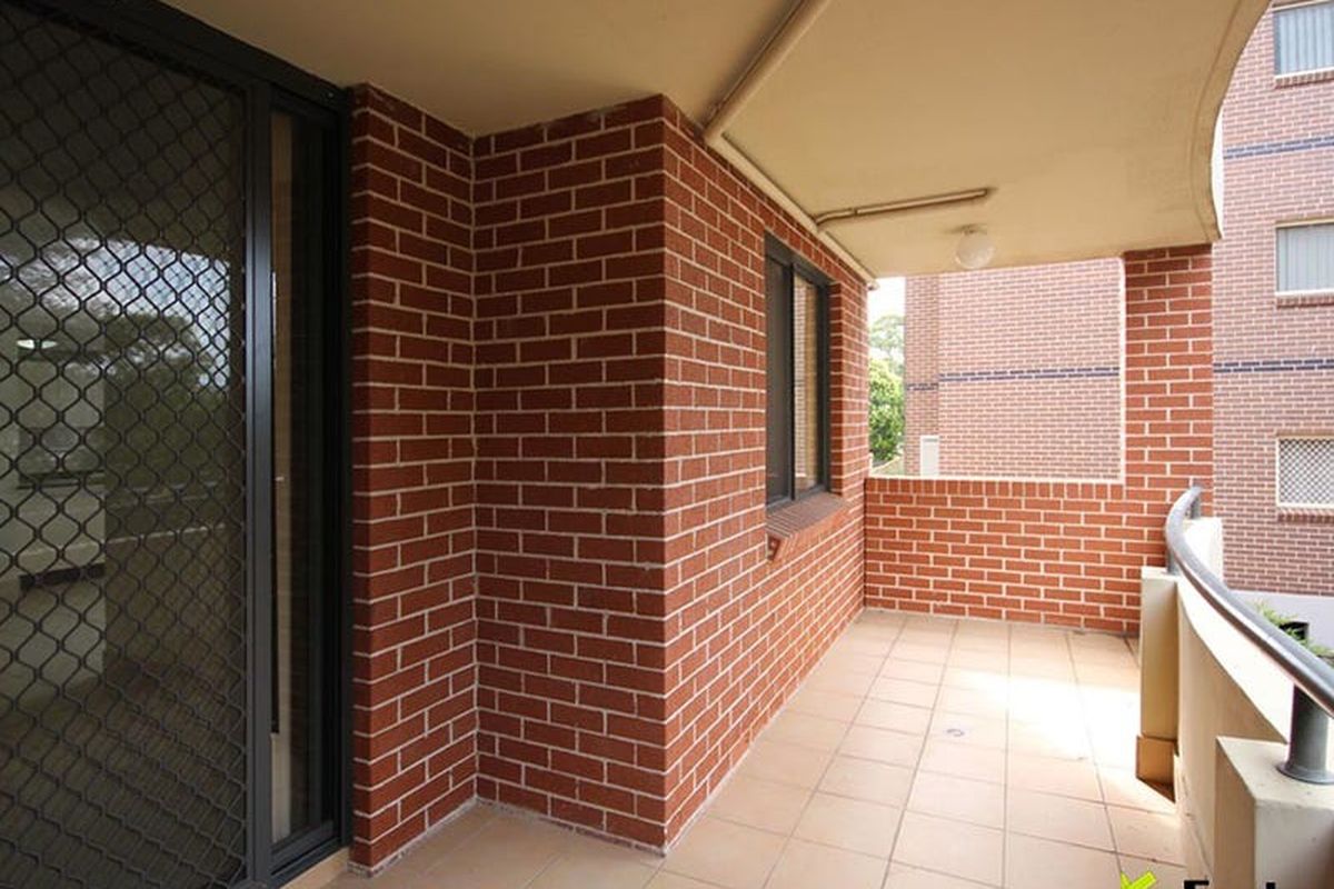 23 / 11 Crane Street, Homebush