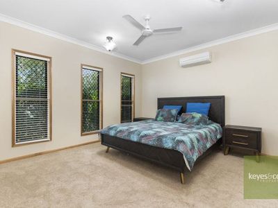 43 Shoalmarra Drive, Mount Low
