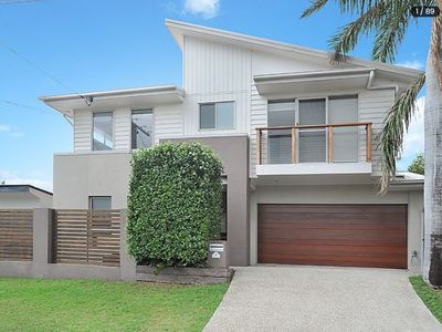 4 Park Avenue, Alderley