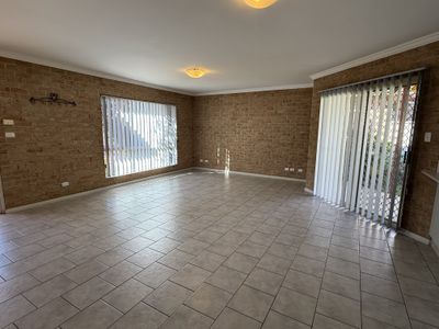 4 / 156-158 Merrigal Street, Griffith