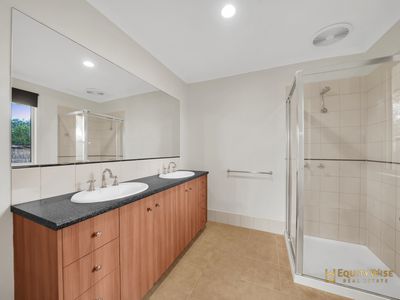 8 Bloomsbury Place, Wyndham Vale