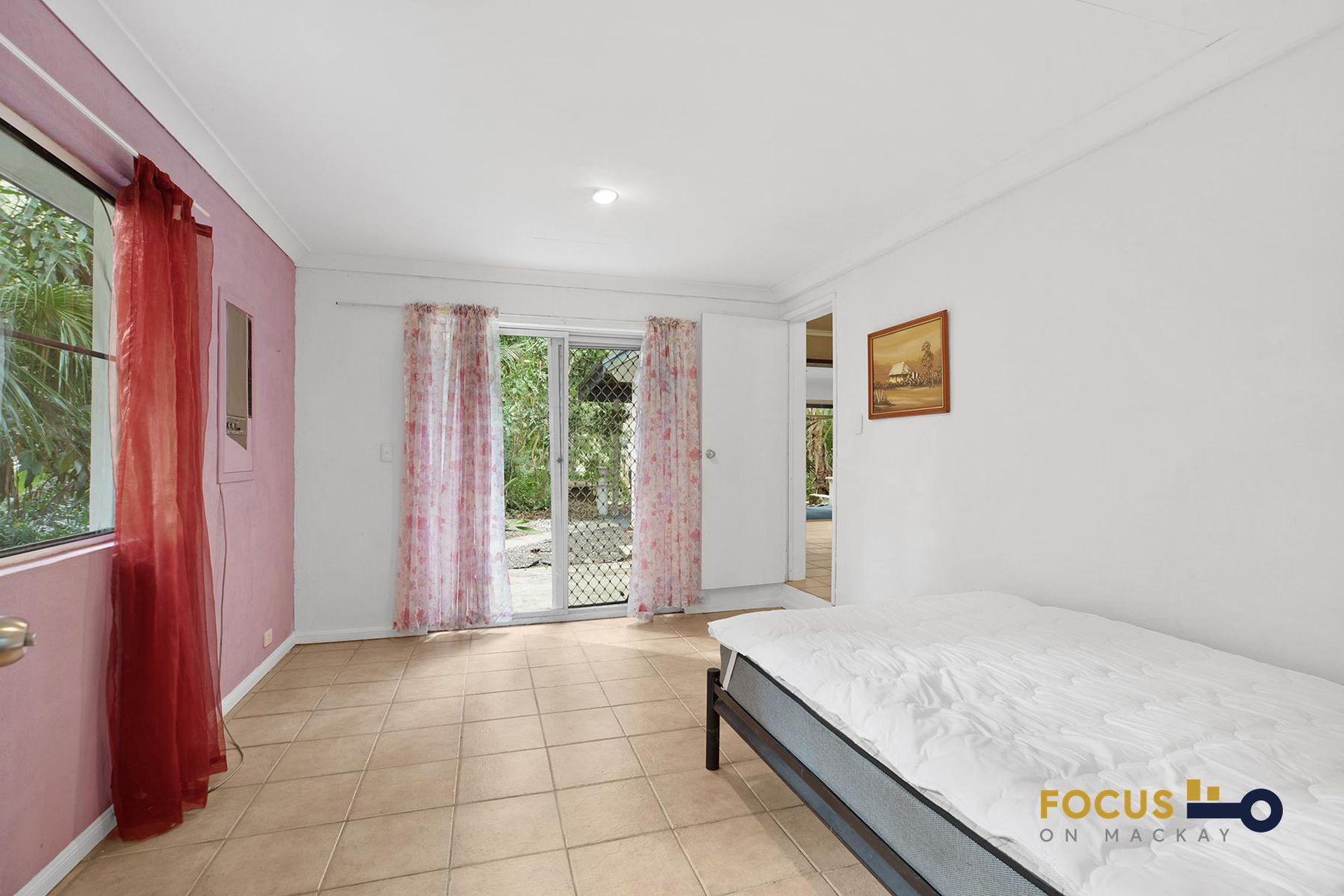 2 Agatha Court, Armstrong Beach