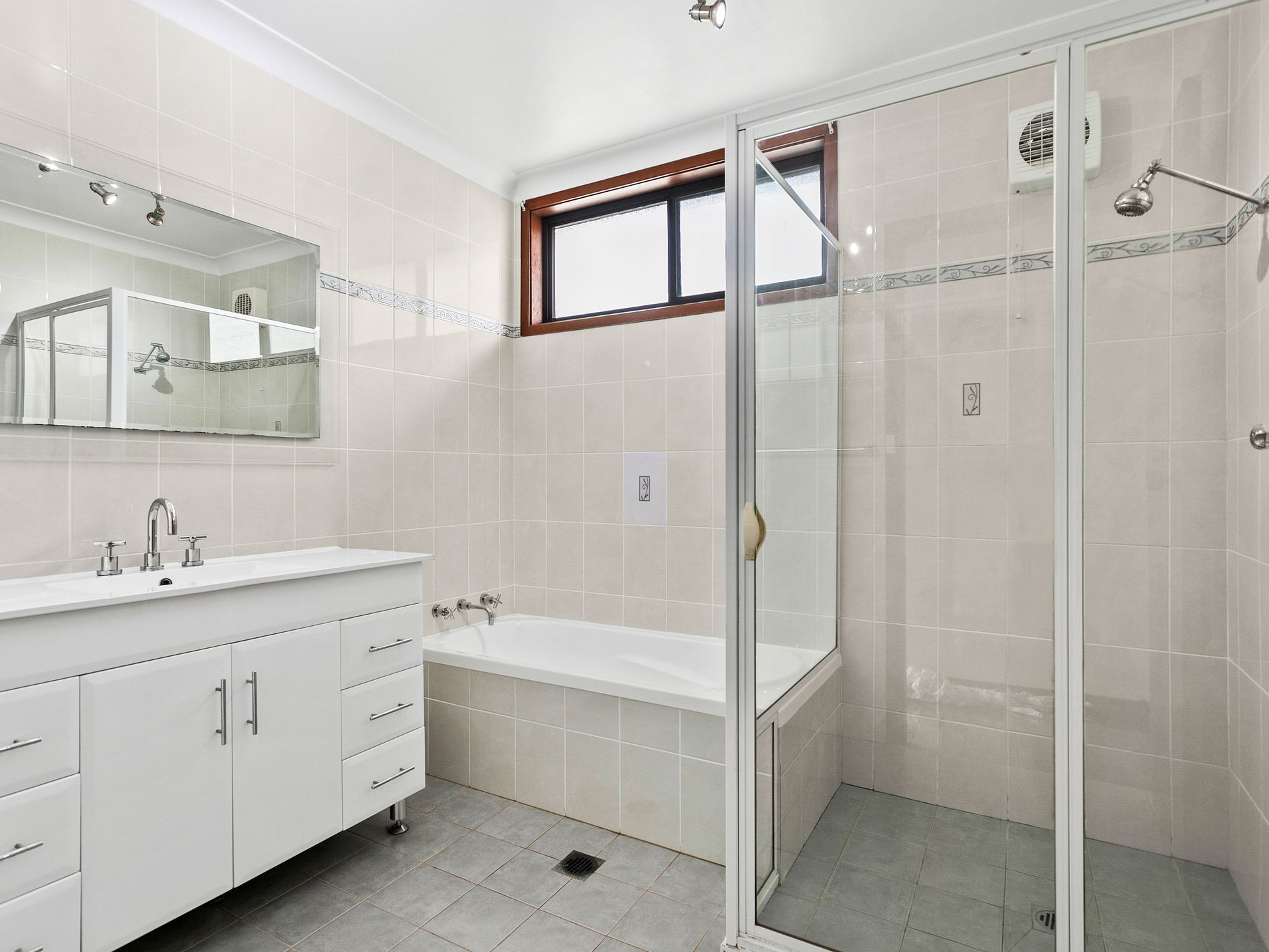 52 Meroo Road, Bomaderry