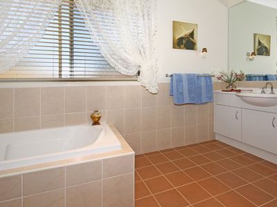 9 maria Avenue, Burrill Lake