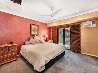 8 Saratoga Close, Kirwan