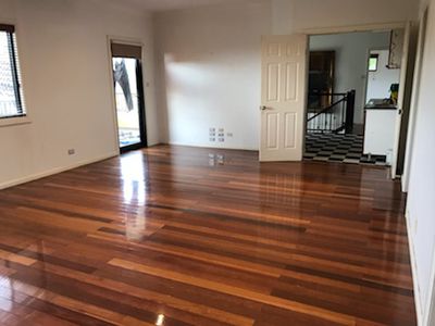 52 Guise Road, Bradbury