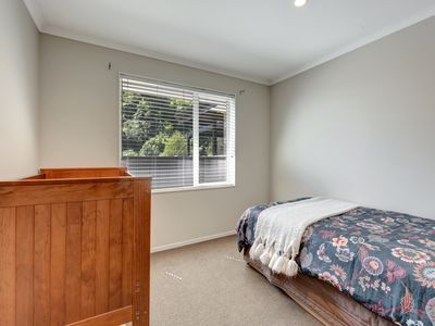1 Tussock Place, Stoke