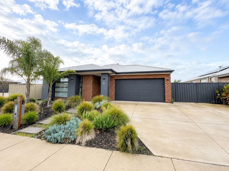 5 Condah Avenue, Kialla