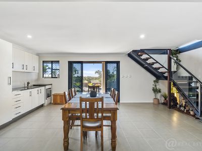 9 Priors Pocket Road, Pacific Heights