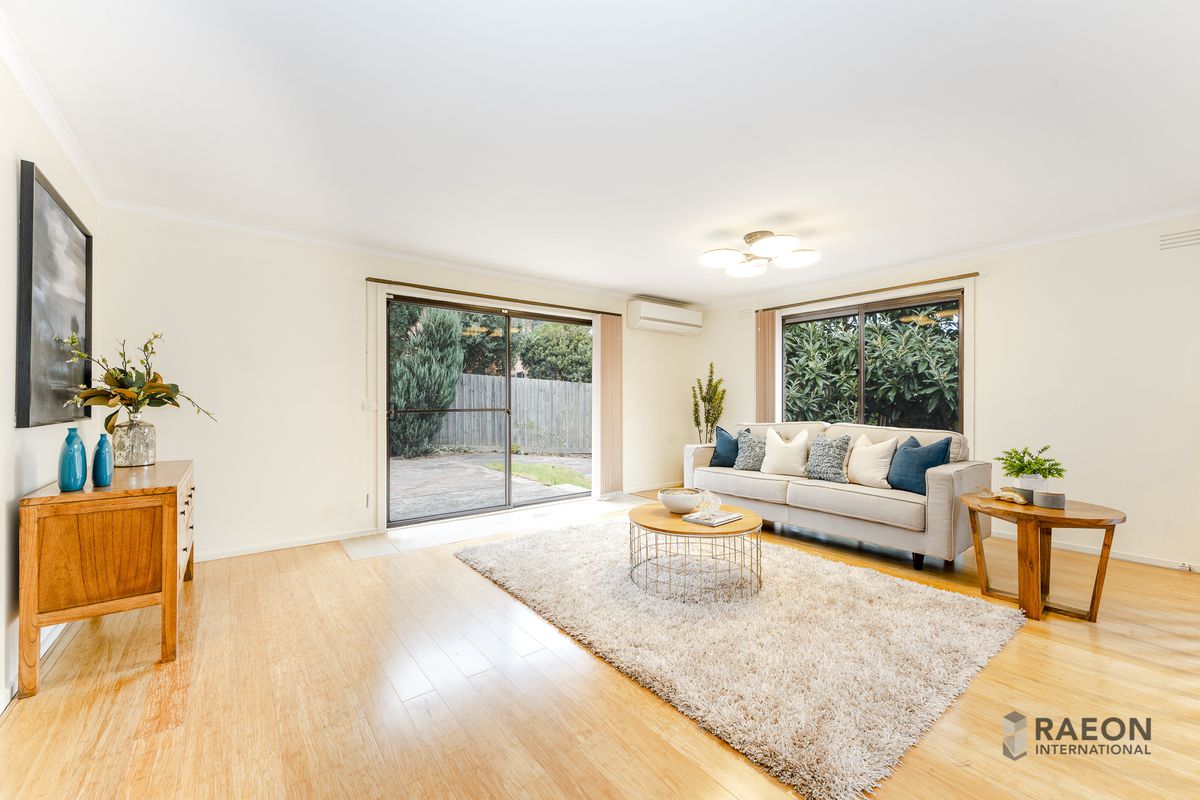 8 Edmund Rice Parade, Watsonia North