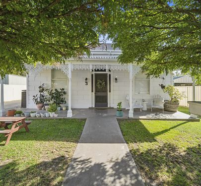 3 Collas Street, Seymour