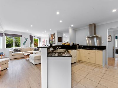 12 Stonedge Lane, Rosedale