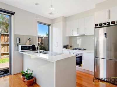 67B Grieve Parade, Altona