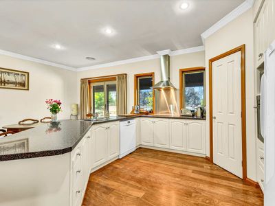 597 Table Top Road, Table Top