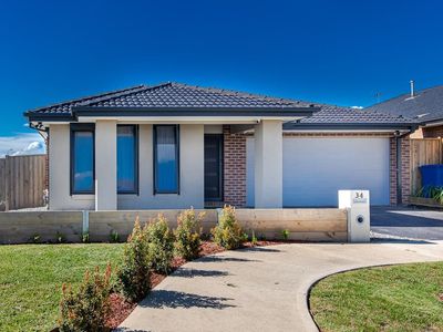 34 Grande Belmond Avenue, Clyde