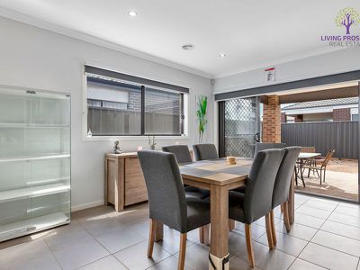 11 Hillcrest Parade, Tarneit