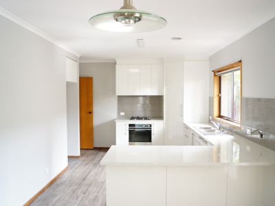 4 Drummond Street, Horsham
