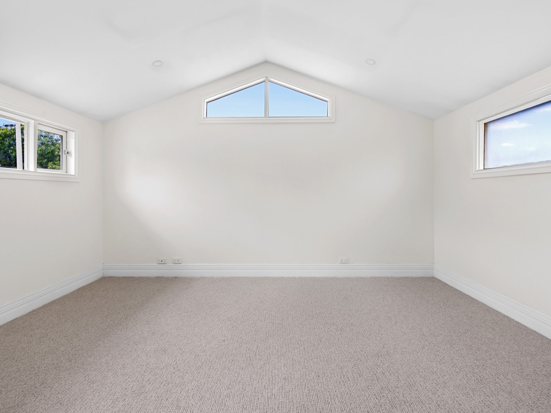 19 Railway Crescent, Williamstown