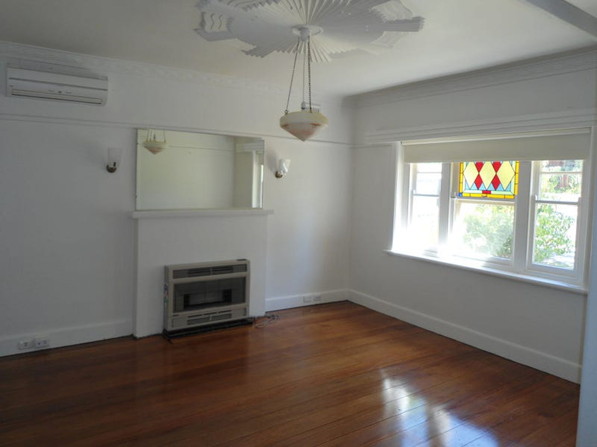 29 Girton Crescent, Manifold Heights