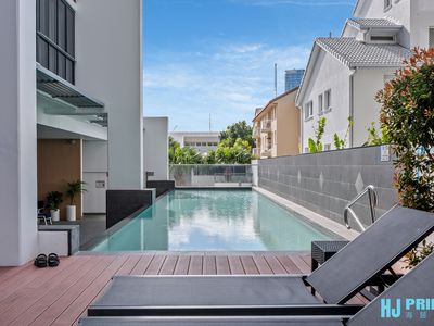 21 / 2729 Gold Coast Highway, Broadbeach