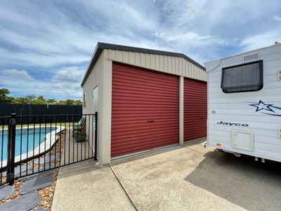 16 Lady Penrhyn Drive, Eli Waters