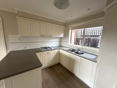 2 / 7 Landy Grove, Warrnambool