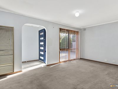 1 / 27 Simpson Drive, Dandenong North