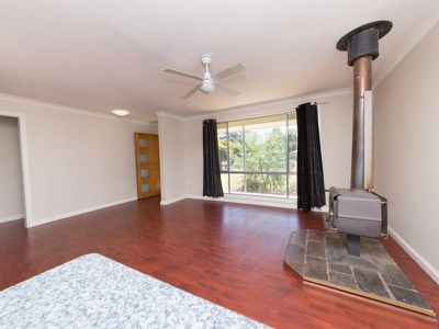 8 Newcombe Court, Dubbo
