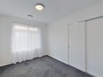 21 Waterway Crescent , Dubbo