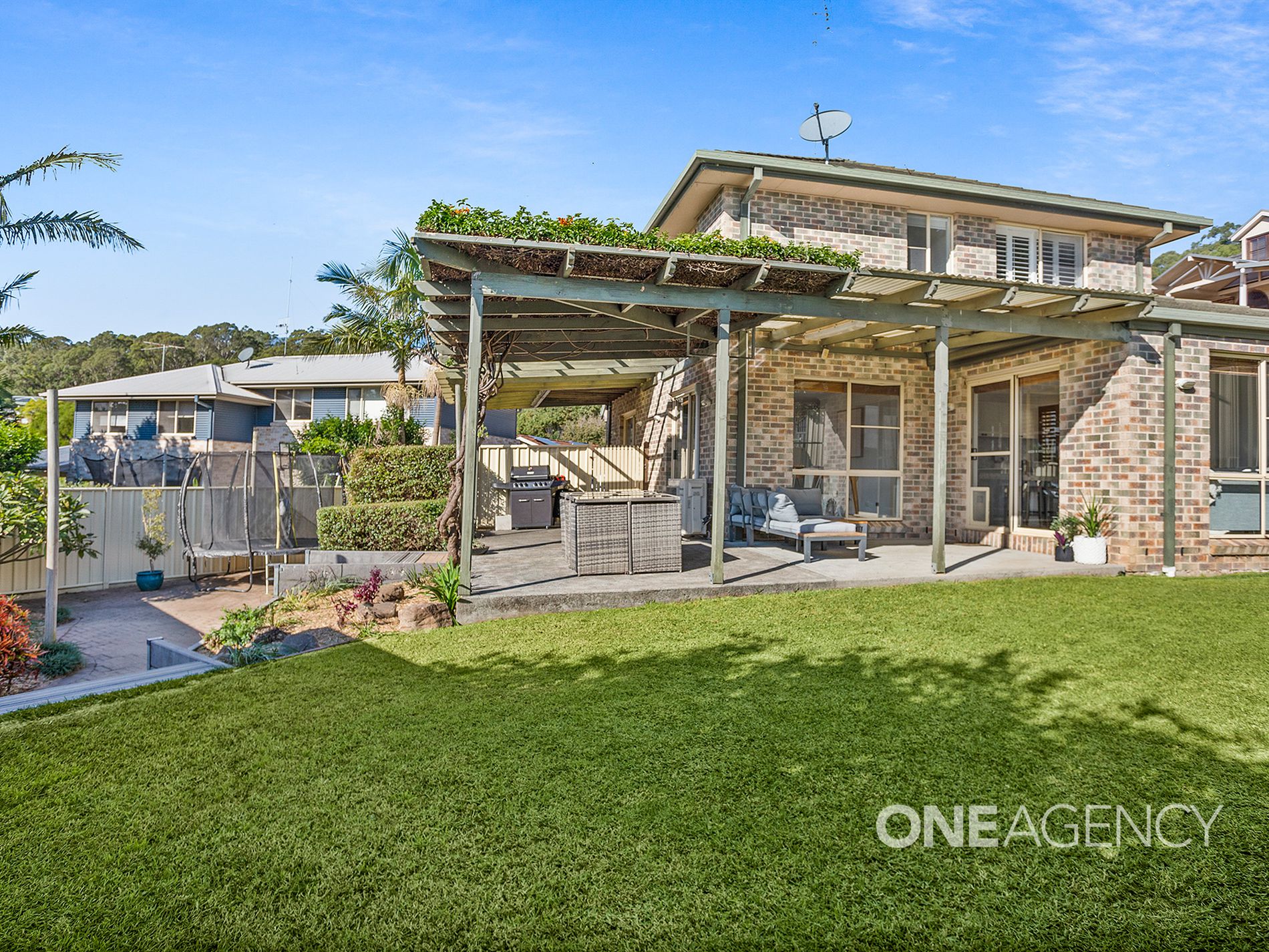 2 / 9 Abercrombie Crescent, Albion Park