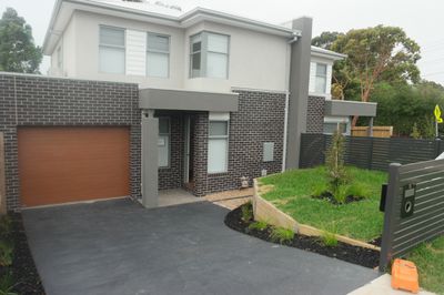 6 Highridge Crescent, Airport West