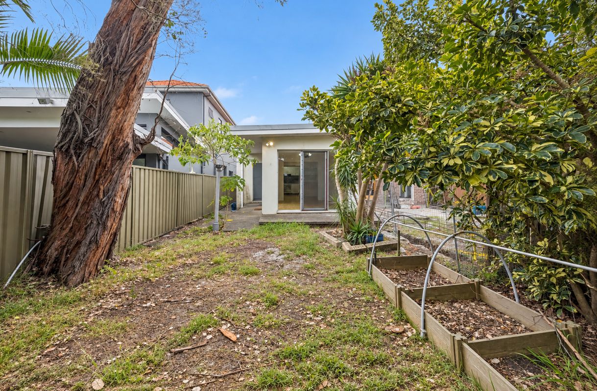 10 Kurnell Street, Botany