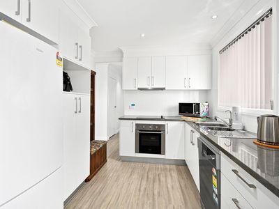 1 / 139 Pur Pur Avenue, Lake Illawarra