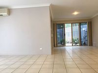 Newly Renovated Unit / 36 Rusthon St, Runcorn