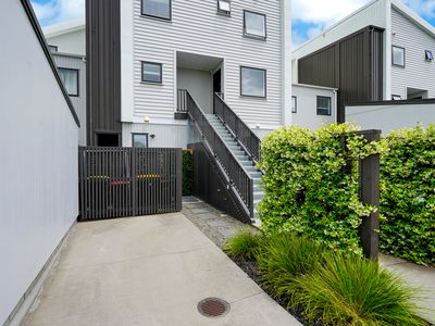 98 Squadron Drive, Hobsonville