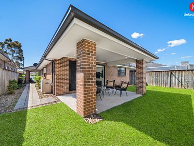 3 Dobroyd Drive, Elizabeth Hills