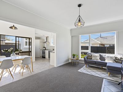 934 Avonside Drive, Avondale