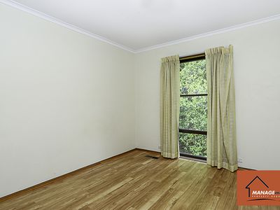 9 MCKEAHNIE STREET, Weetangera
