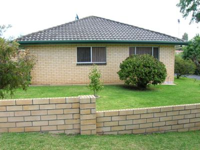 1 / 121 Wehl Street North, Mount Gambier
