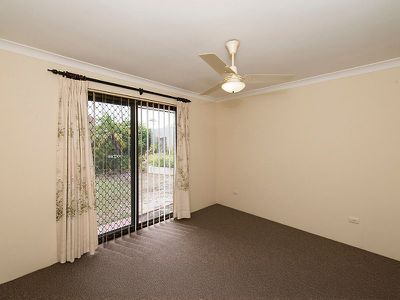 1 / 15 Rentney Way, Willetton