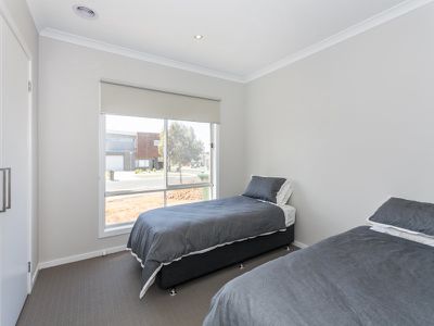 6 Marine Drive, Torquay