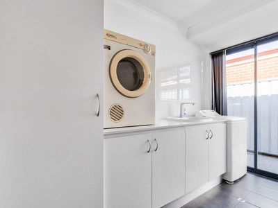 10A Bindoon Loop, Huntingdale