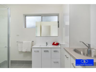 10 / 23 Augustus Street, Toowong