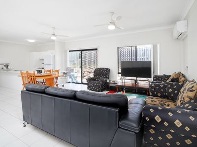 7 Reynolds Close, Redbank Plains