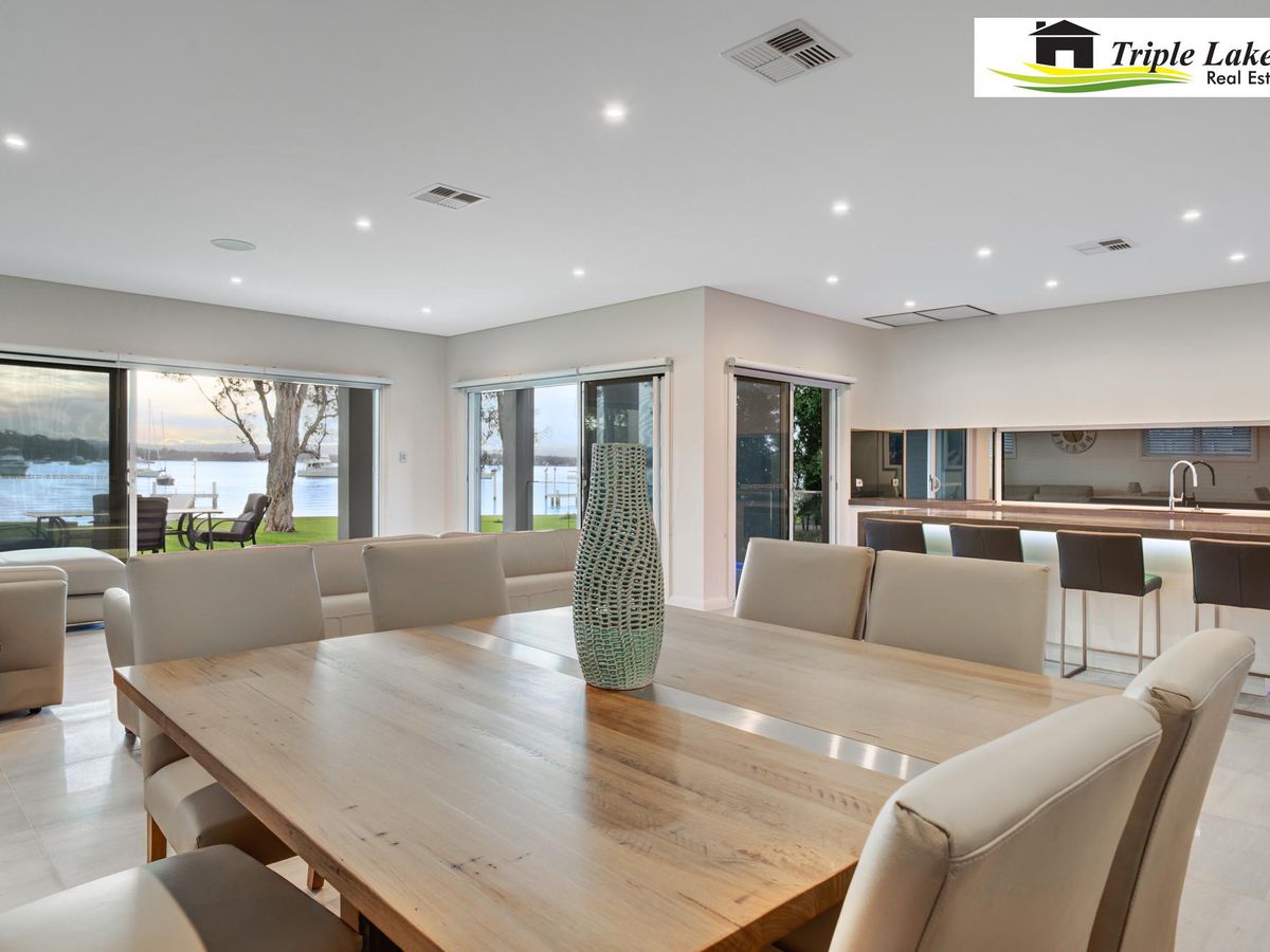 12 Gordon Avenue, Summerland Point