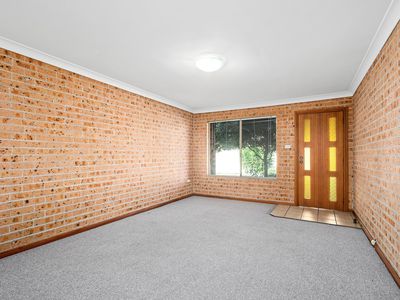 2 / 13 Grove Circuit, Lake Illawarra