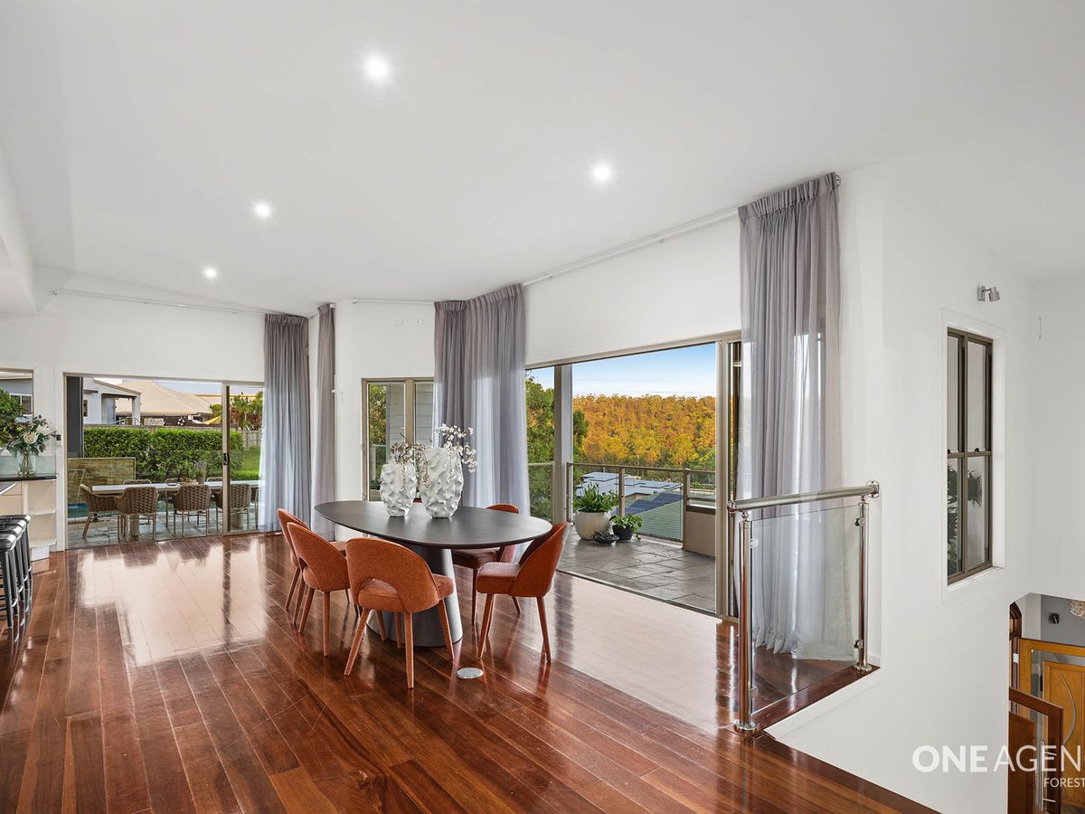 14 Seanna Place, Brookwater