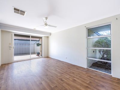 25 Sainte Maxime Avenue, Port Kennedy